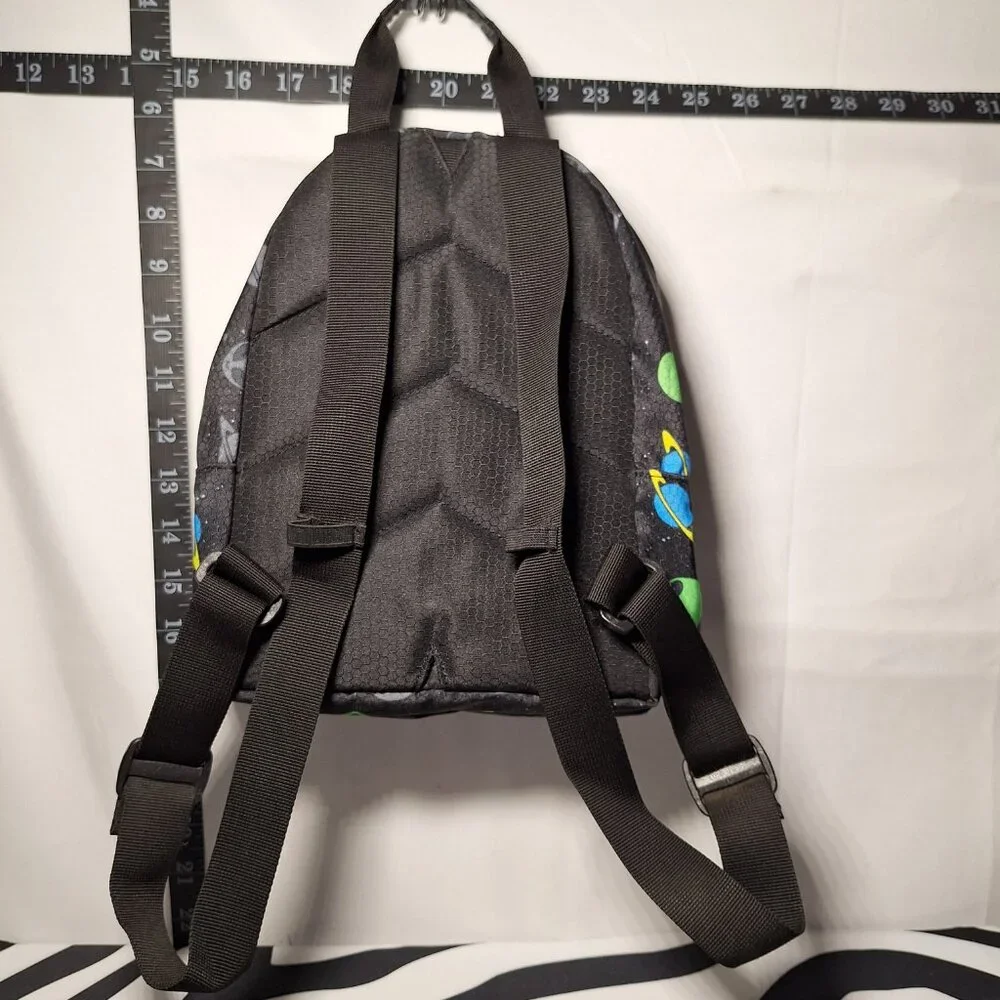 Vibedration Hydration Backpack w/o bladder - Small Size - Aliens - Used